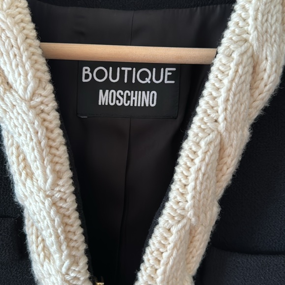 Classic Moschino top , size 40/ USA 6. - Picture 3 of 9